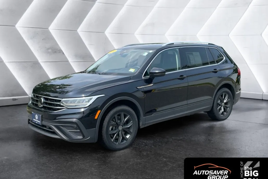 2024 Volkswagen Tiguan SE Wolfsburg Edition photo 1