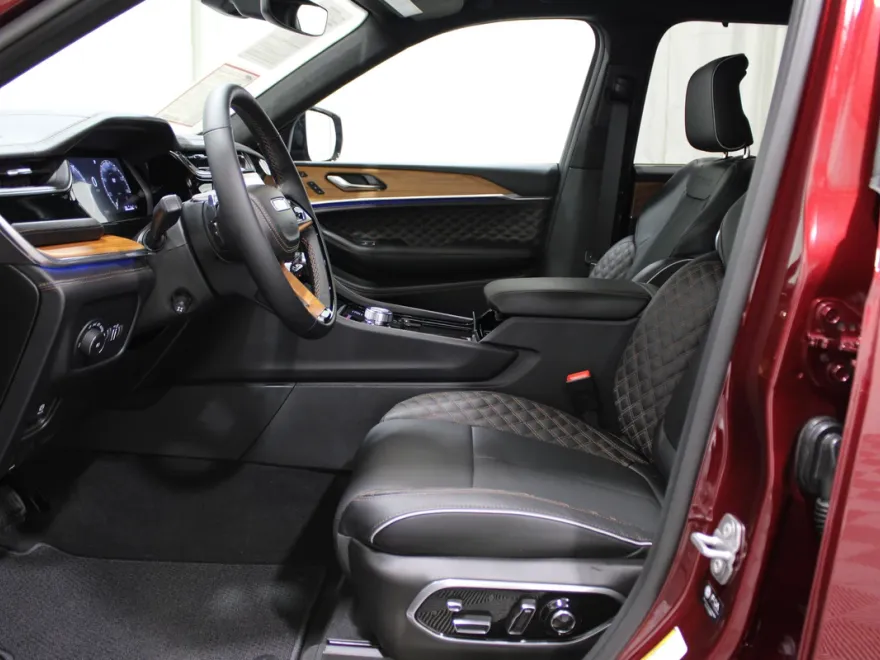 2025 Jeep Grand Cherokee L Summit Reserve photo 1