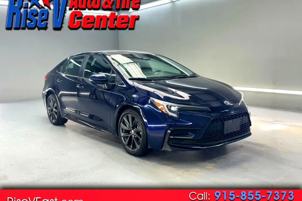 2024 Toyota Corolla SE photo 1