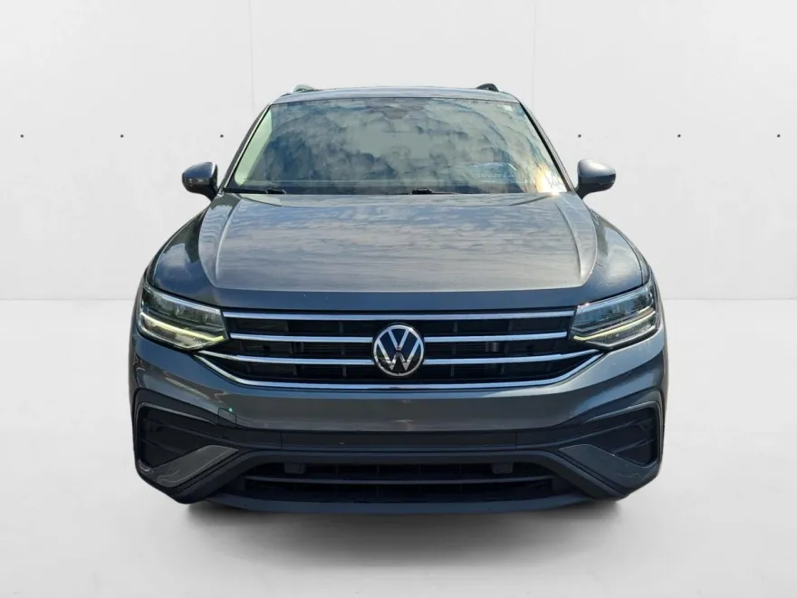 2022 Volkswagen Tiguan SE photo 1