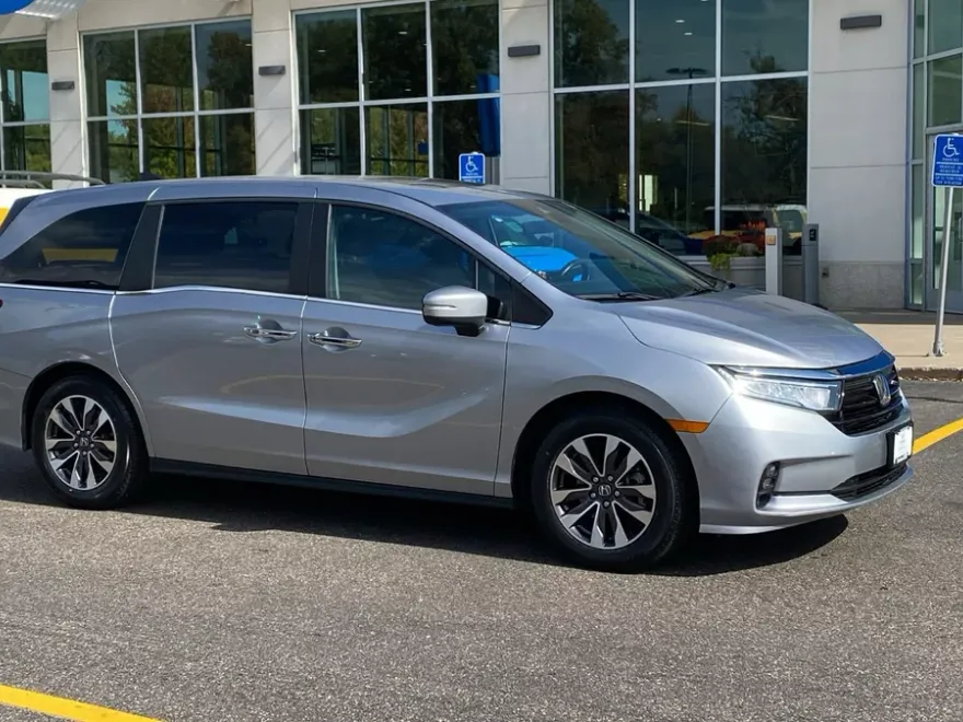 2022 Honda Odyssey EX-L photo 1