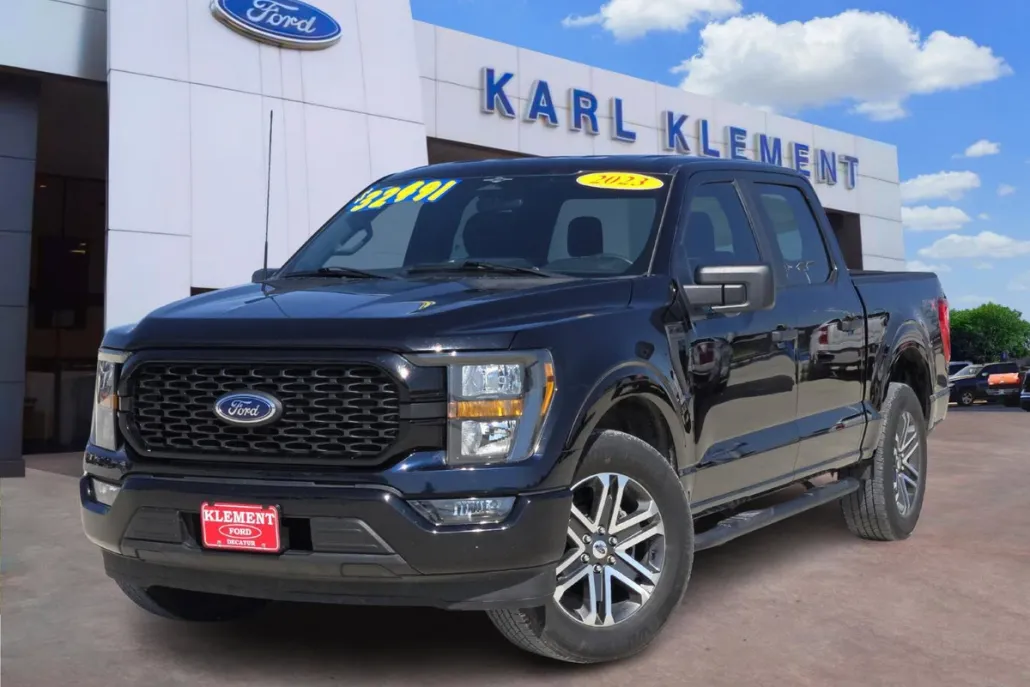 2023 Ford F-150 XL photo 1