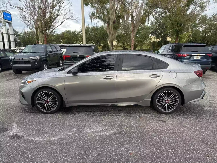 2023 Kia Forte GT photo 1