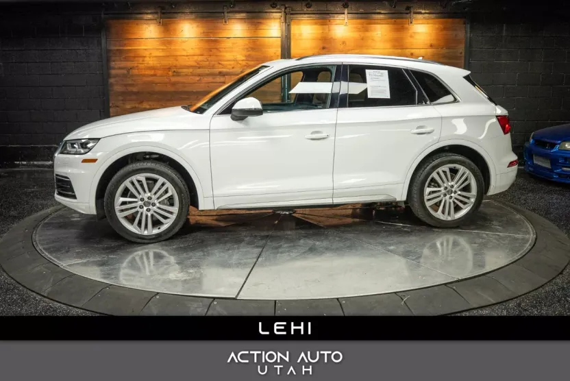 2019 Audi Q5 Premium Plus photo 1