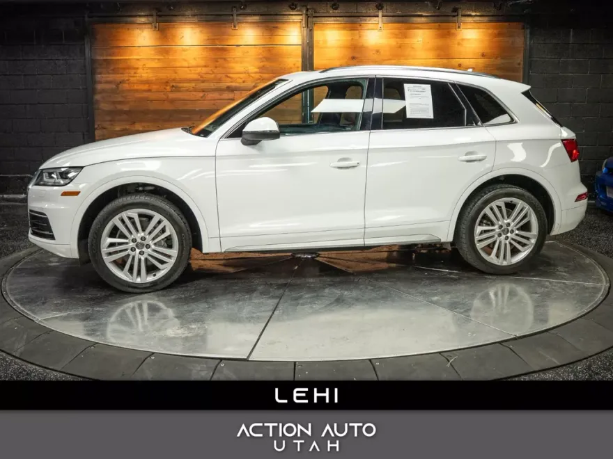 2019 Audi Q5 Premium Plus photo 1