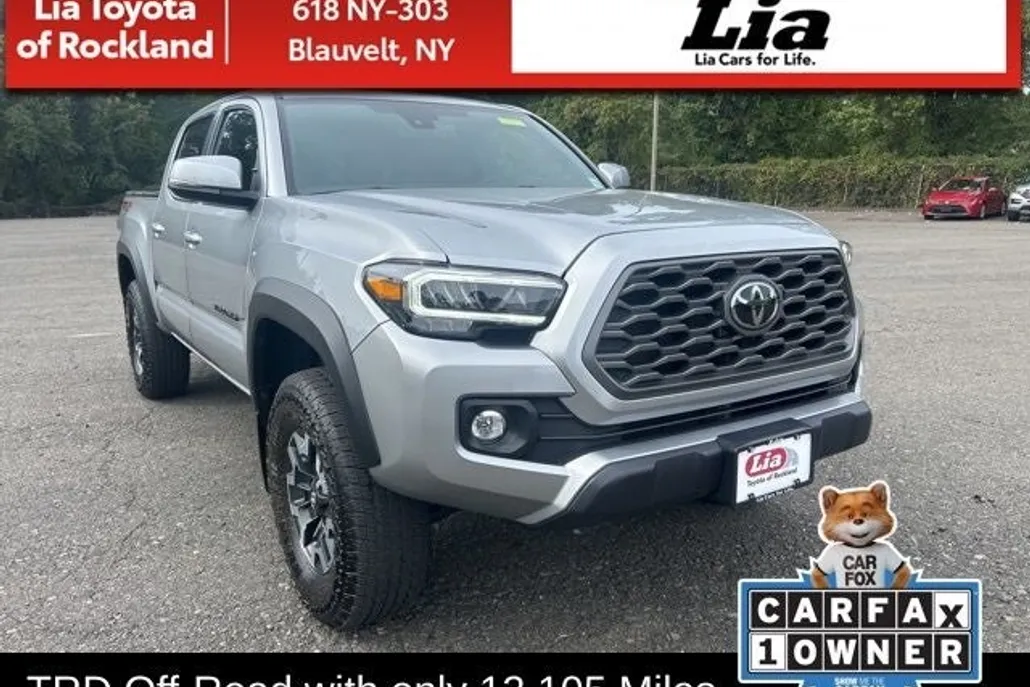 2023 Toyota Tacoma TRD Off-Road 4x4 photo 1