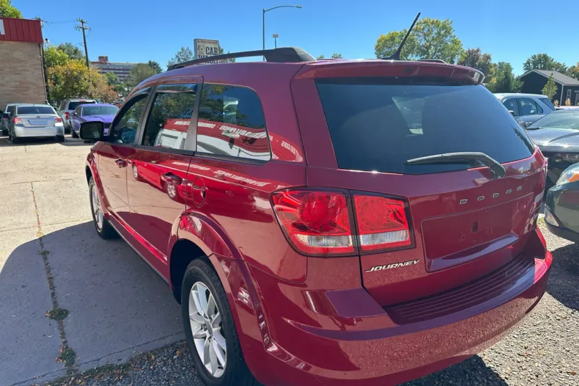 2015 Dodge Journey SXT photo 1