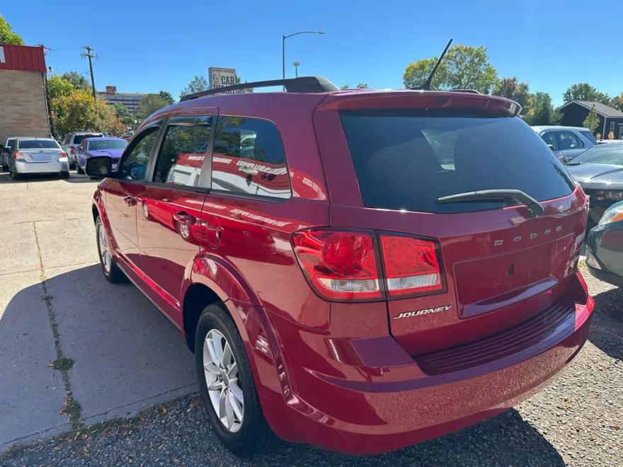 2015 Dodge Journey SXT photo 1