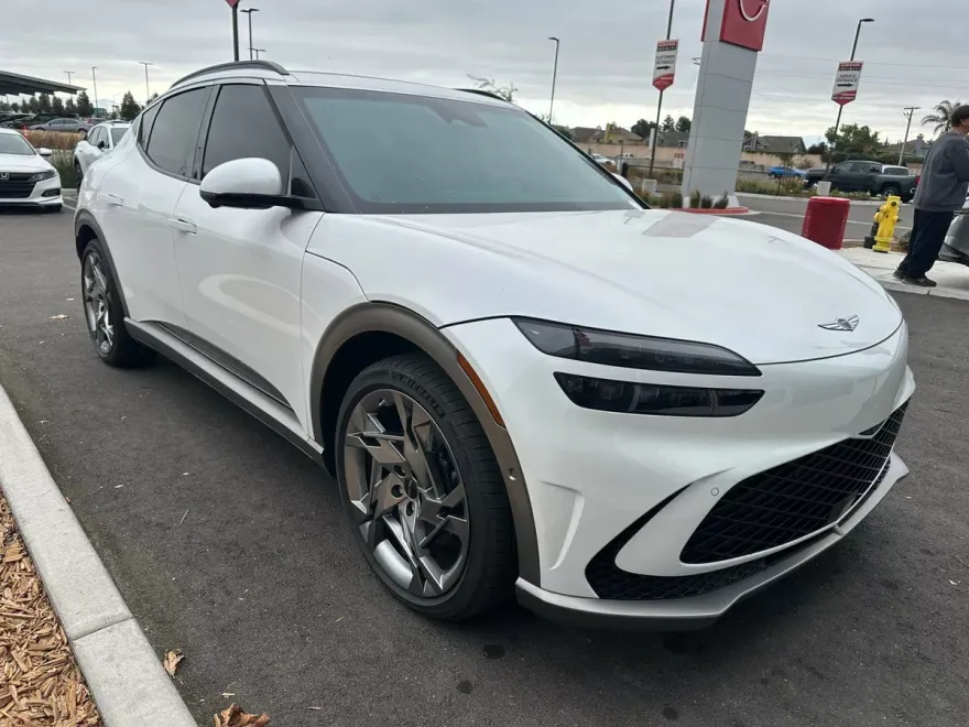 2024 Genesis GV60 AWD Performance photo 1