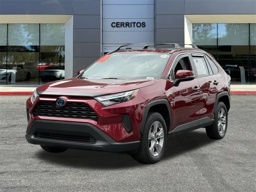 2023 Toyota RAV4 Hybrid XLE photo 1