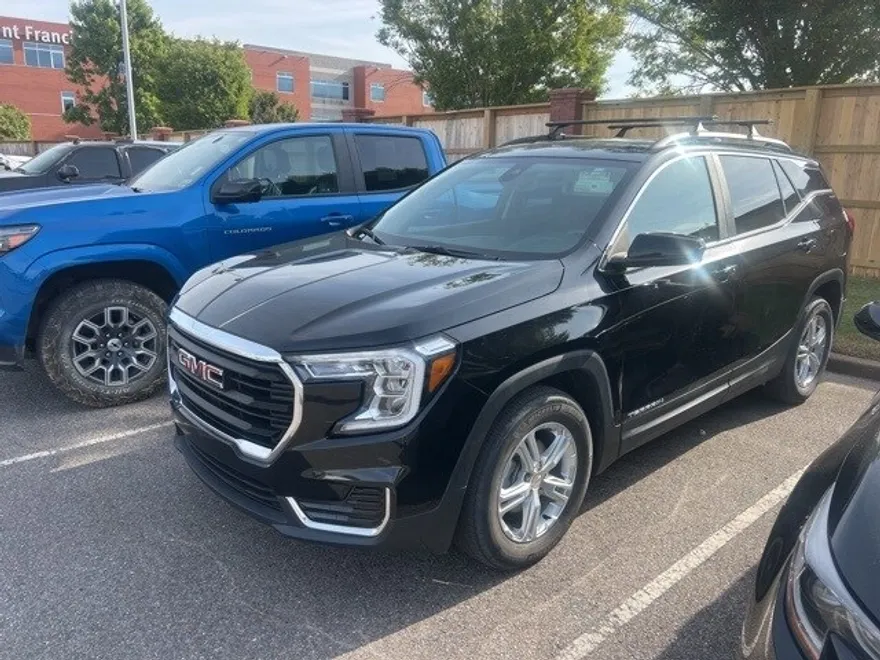 2022 Gmc Terrain SLE photo 1