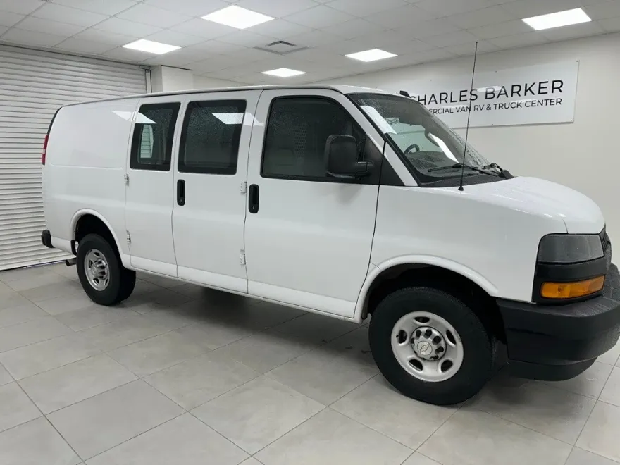 2021 Chevrolet Express Cargo Van photo 1