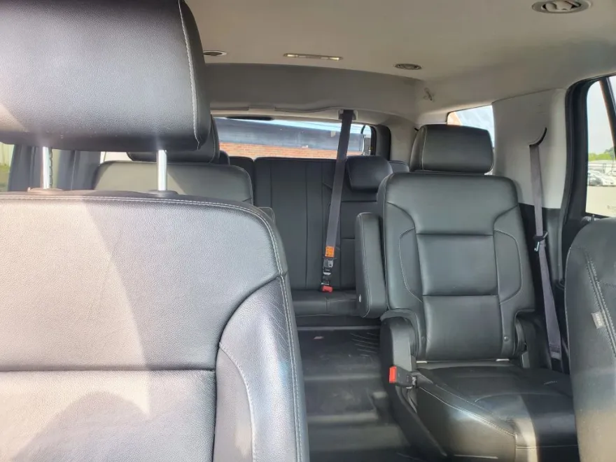 2017 Chevrolet Tahoe LT photo 1