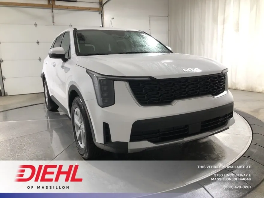 2025 Kia Sorento LX photo 1