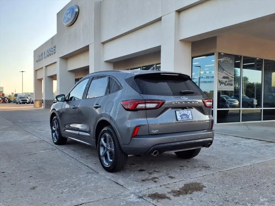 2023 Ford Escape Select photo 1