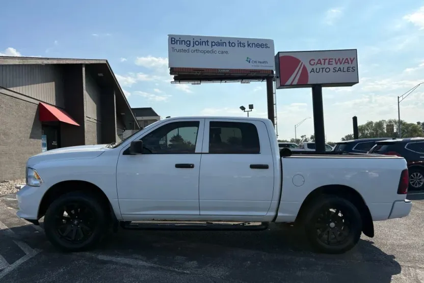 2015 Ram 1500 Express photo 1