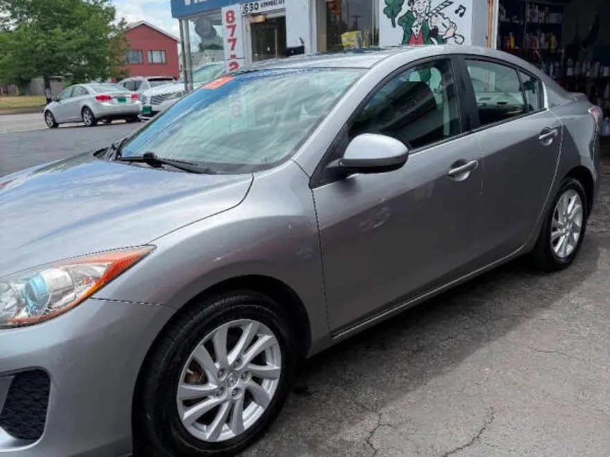 2012 Mazda Mazda3 Touring photo 1