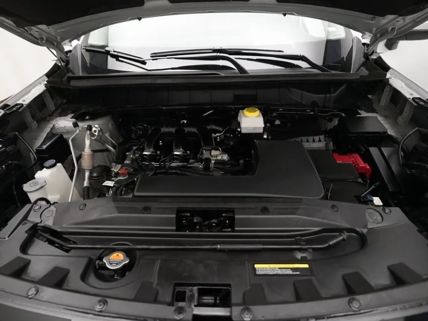 2024 Nissan Pathfinder SV photo 1