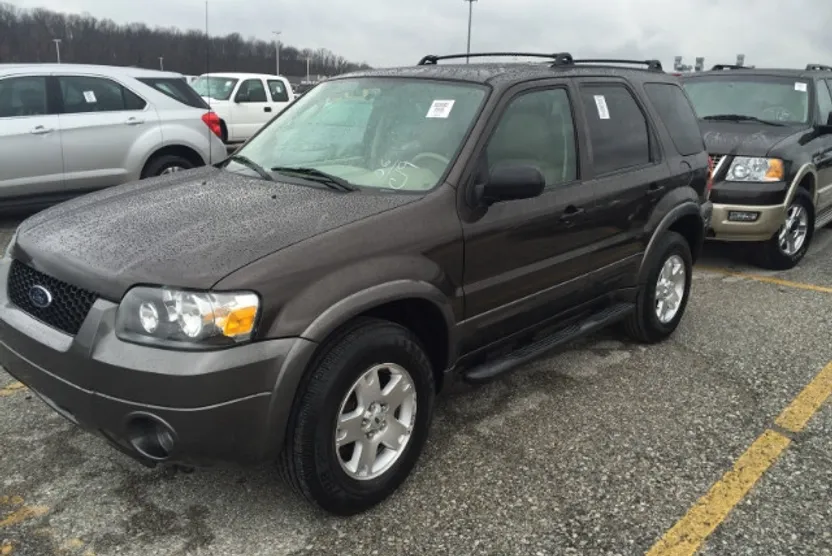 2006 Ford Escape XLT photo 1