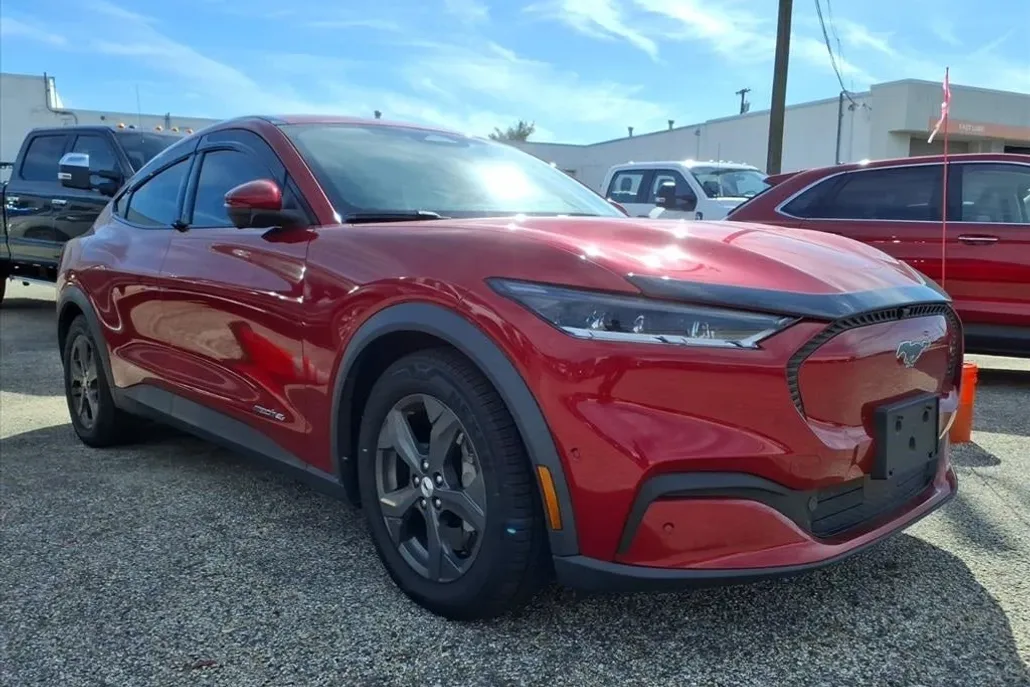 2021 Ford Mustang Mach-E Select photo 1