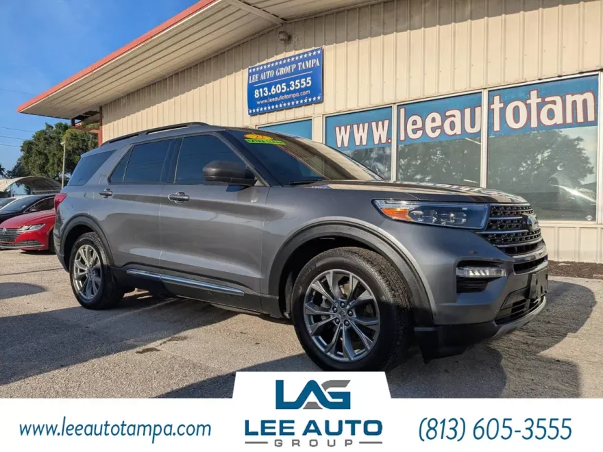 2022 Ford Explorer XLT photo 1