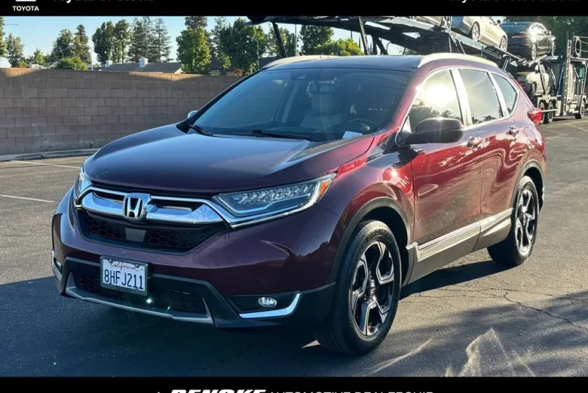 2018 Honda CR-V Touring photo 1