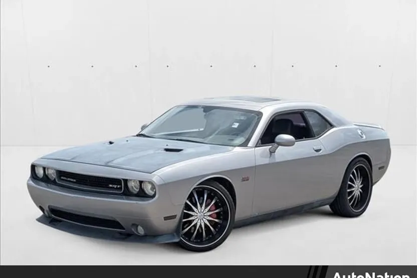2011 Dodge Challenger SRT8 photo 1