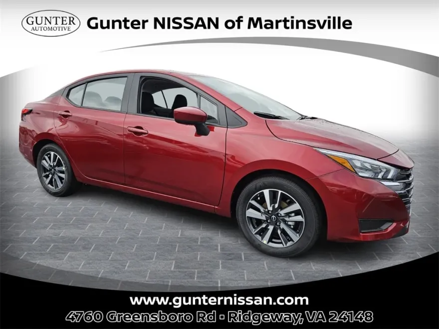 2025 Nissan Versa 1.6 SV photo 1