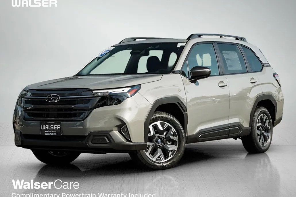 2025 Subaru Forester Premium Base photo 1