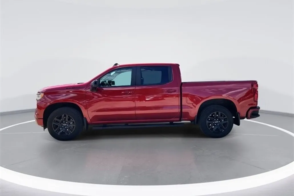 2024 Chevrolet Silverado 1500 RST photo 1
