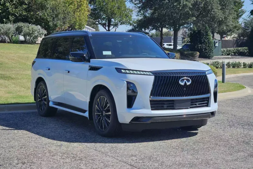 2026 Infiniti QX80 photo 1