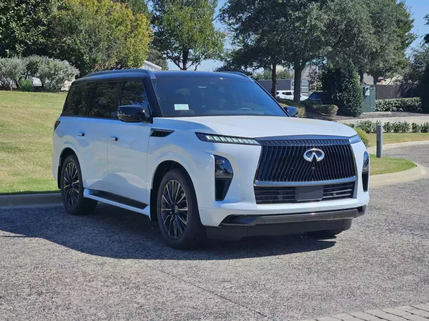 2026 Infiniti QX80 photo 1