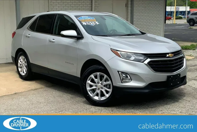 2018 Chevrolet Equinox LT photo 1