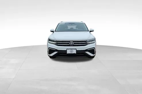 2022 Volkswagen Tiguan S photo 2