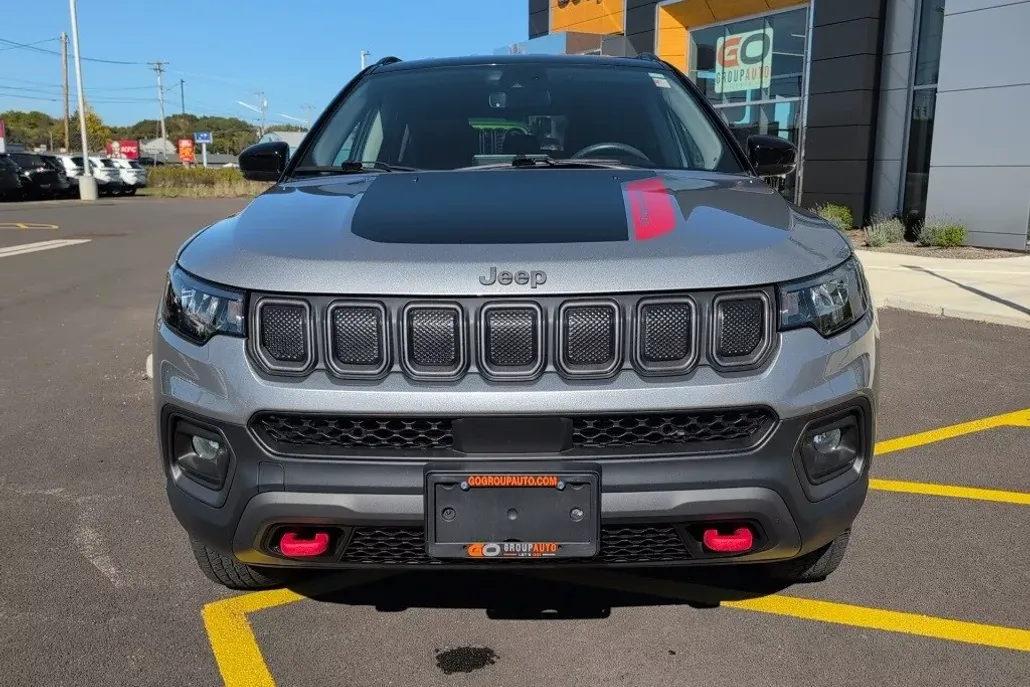 2022 Jeep Compass Trailhawk photo 1