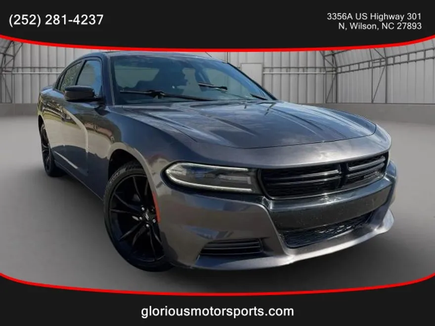 2018 Dodge Charger SXT photo 1