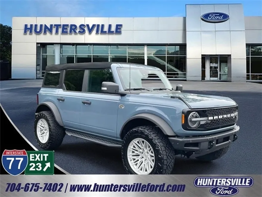 2023 Ford Bronco Wildtrak photo 1
