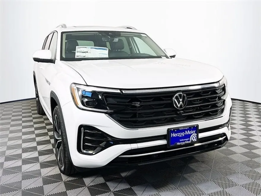 2025 Volkswagen Atlas SEL Premium R-Line photo 1