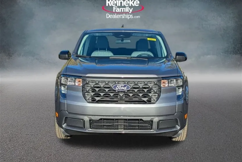 2025 Ford Maverick XLT photo 1