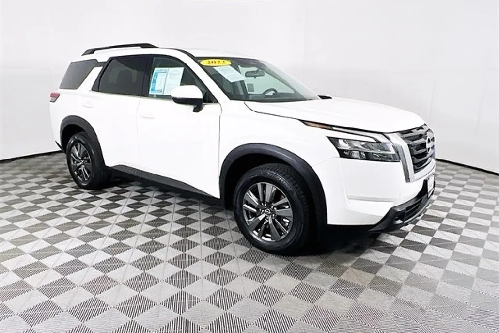 2022 Nissan Pathfinder SV photo 1
