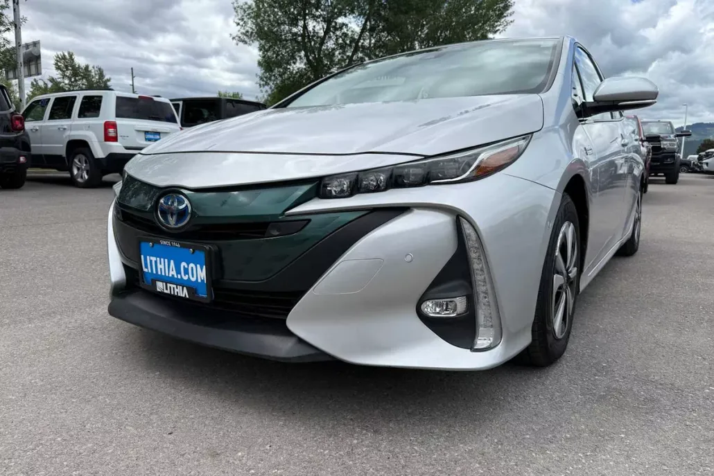 2019 Toyota Prius Prime Advanced photo 1