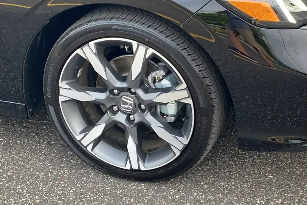 2025 Honda Civic Hybrid Sport Touring photo 1