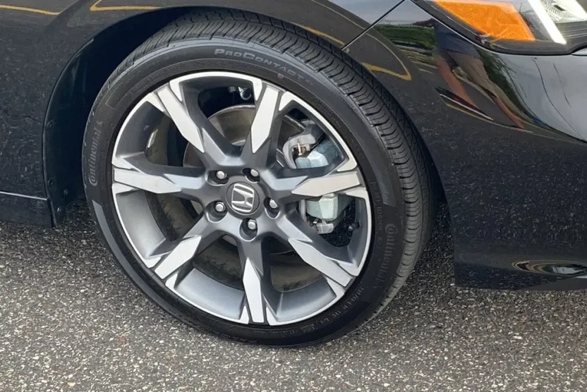 2025 Honda Civic Hybrid Sport Touring photo 1