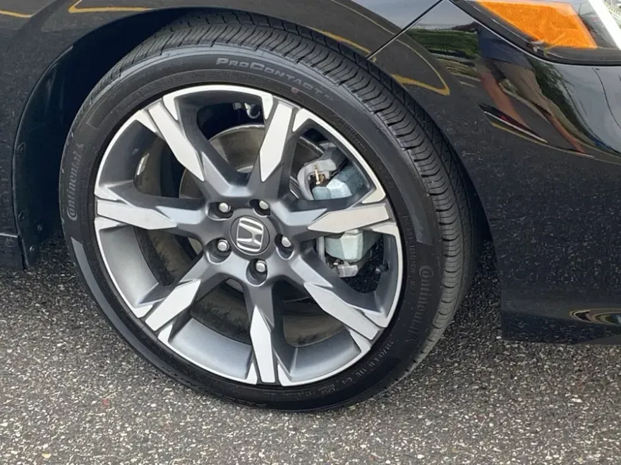 2025 Honda Civic Hybrid Sport Touring photo 1