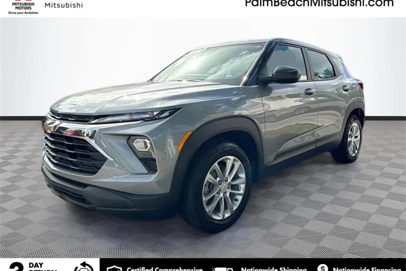 2024 Chevrolet Trailblazer LS photo 1