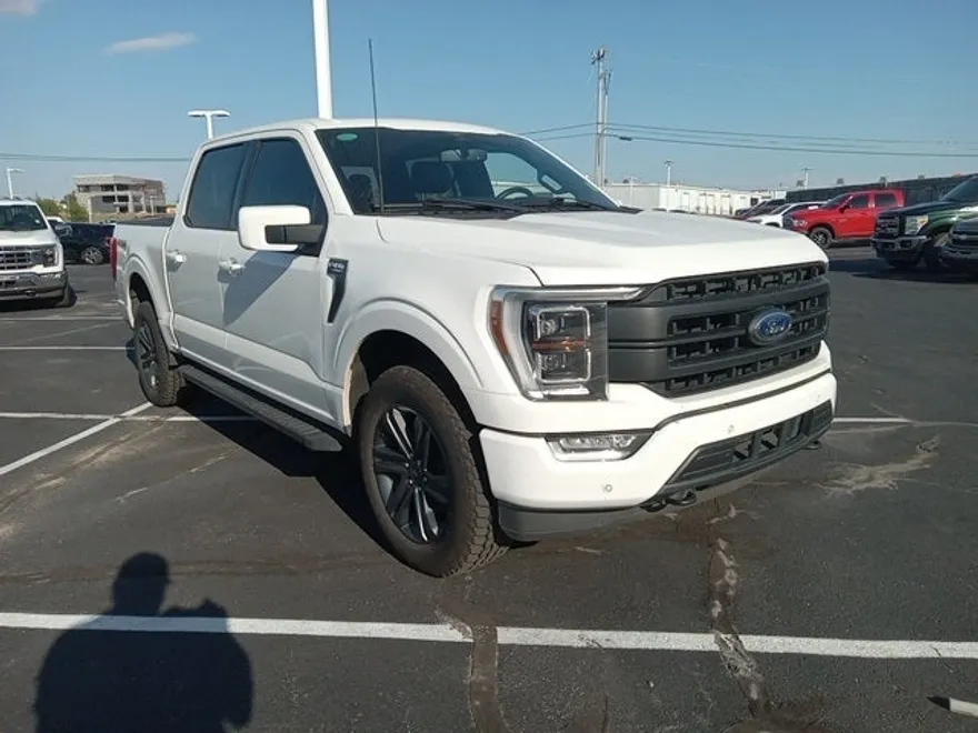2023 Ford F-150 Lariat photo 1