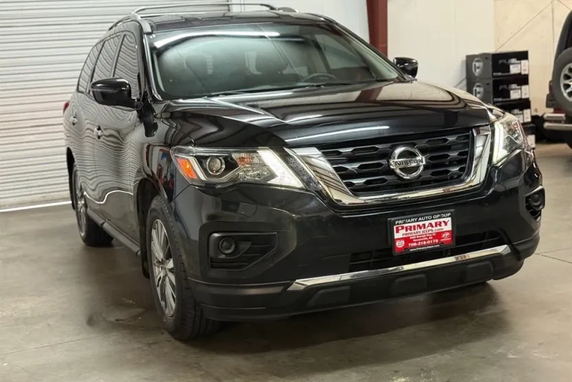 2020 Nissan Pathfinder S photo 1