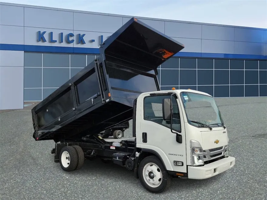 2024 Chevrolet Silverado 4500HD photo 1