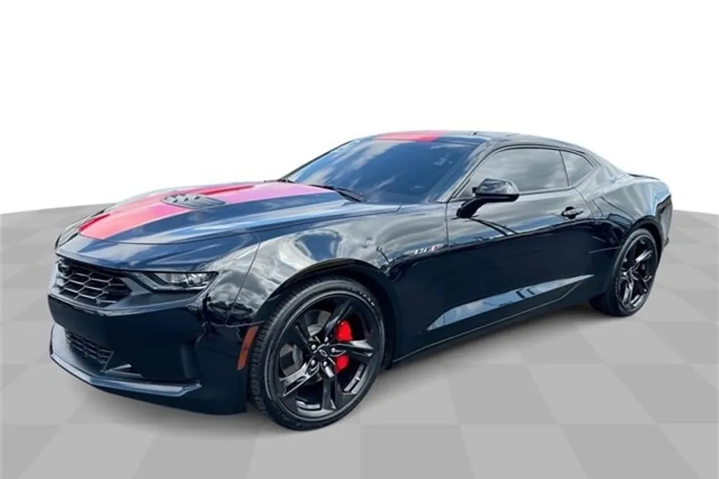 2022 Chevrolet Camaro LT1 photo 1