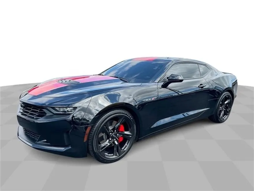 2022 Chevrolet Camaro LT1 photo 1